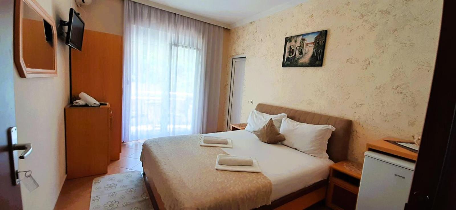 Apartmants Elisa ウルツィニ エクステリア 写真