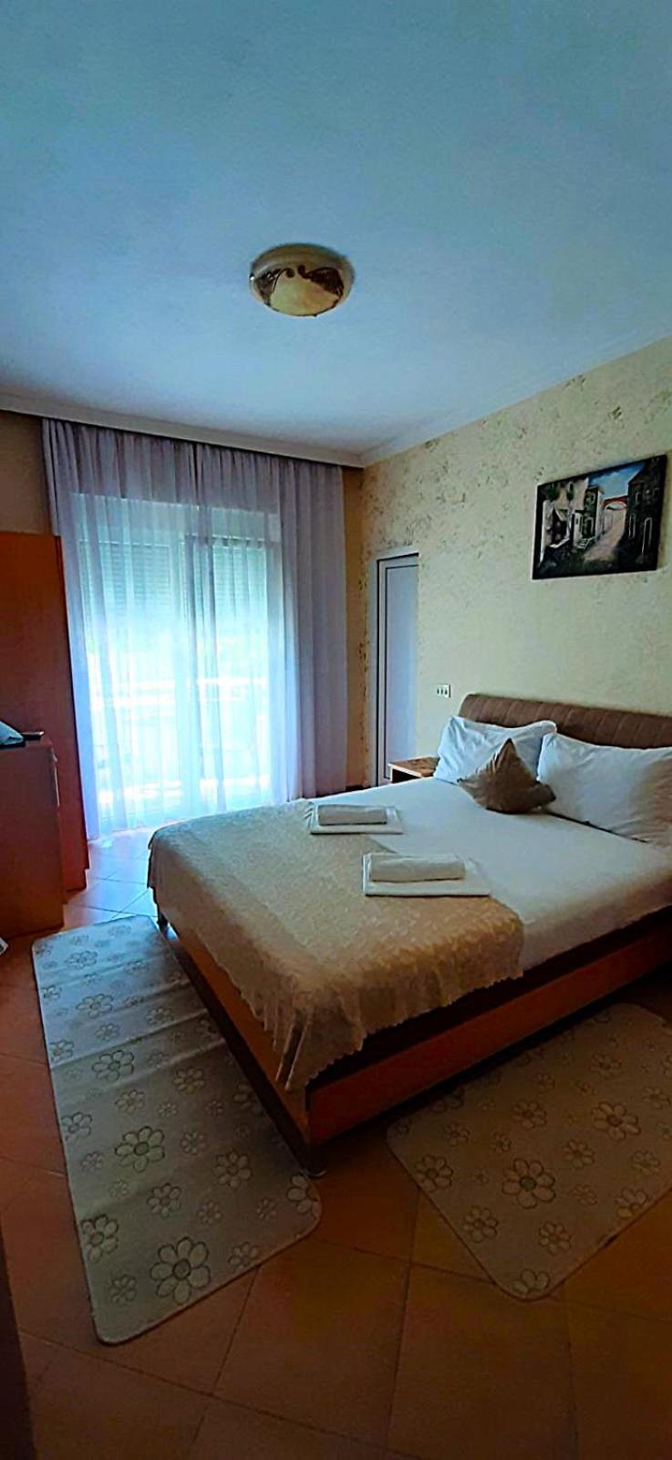 Apartmants Elisa ウルツィニ エクステリア 写真